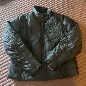 Harley-Davidson Black Puffer Jacket- Vest
Sleeve are removable